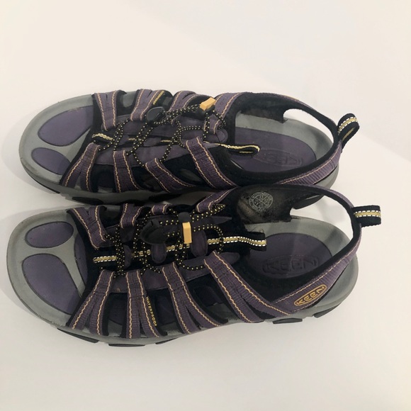 keen women's open toe sandals